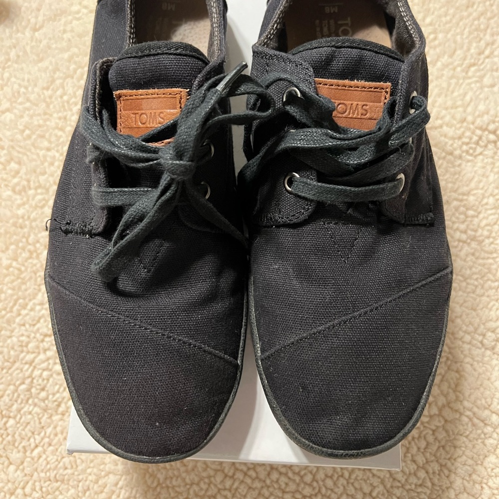 Men’s Toms Sneakers